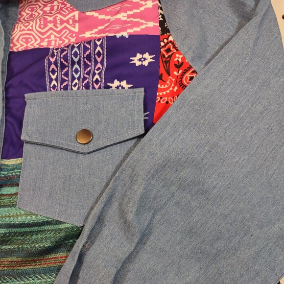 Urisme Patchwork Snap Button Blouse, Size Medium - Picture 4 of 9